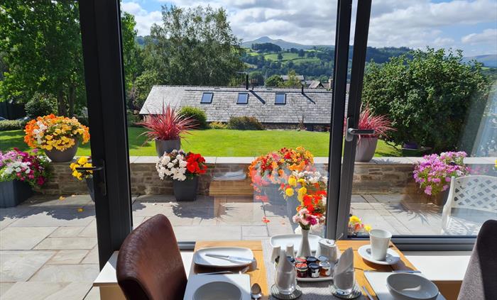 Breakfast Room